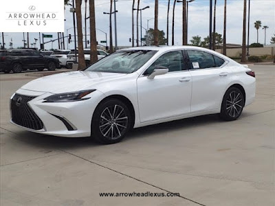 2025 Lexus ES