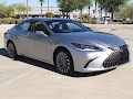 2025 Lexus ES 300h Luxury