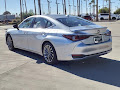 2025 Lexus ES 300h Luxury