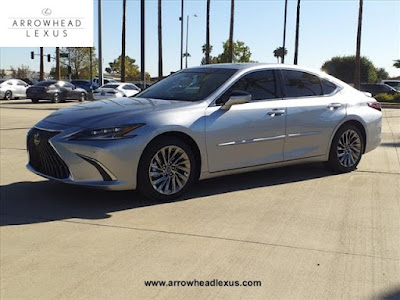 2025 Lexus ES