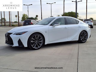 2023 Lexus IS