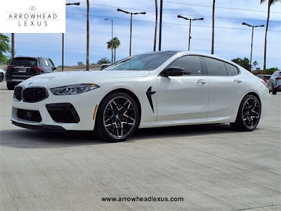 2023 BMW M8