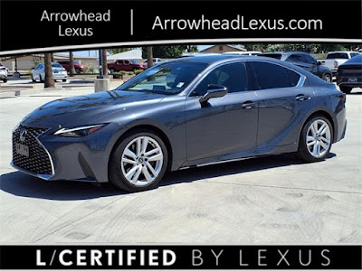 2022 Lexus IS