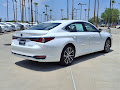 2025 Lexus ES 300h