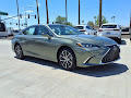 2025 Lexus ES 300h