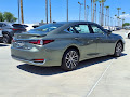 2025 Lexus ES 300h