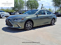 2025 Lexus ES 300h