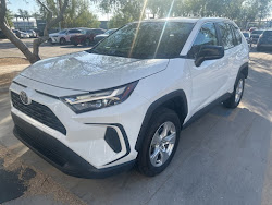 2024 Toyota RAV4 LE