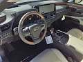 2025 Lexus ES 300h Luxury