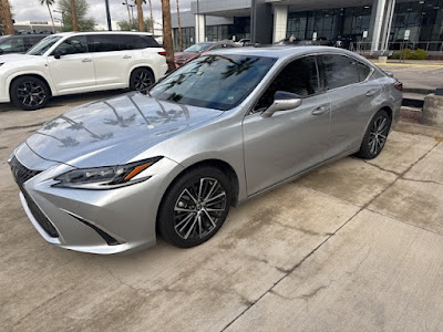 2024 Lexus ES