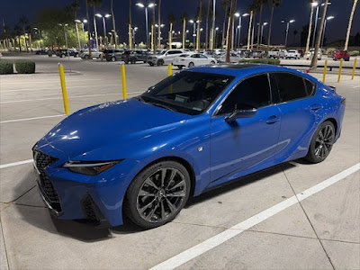 2022 Lexus IS
