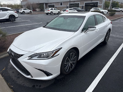2025 Lexus ES