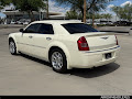 2005 Chrysler 300C Base