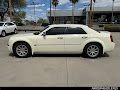 2005 Chrysler 300C Base