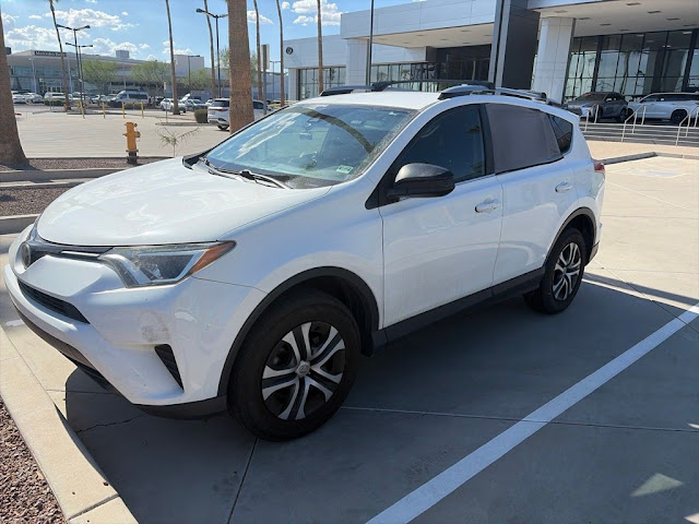 2018 Toyota RAV4 LE