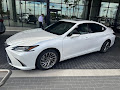 2024 Lexus ES 300h Ultra Luxury