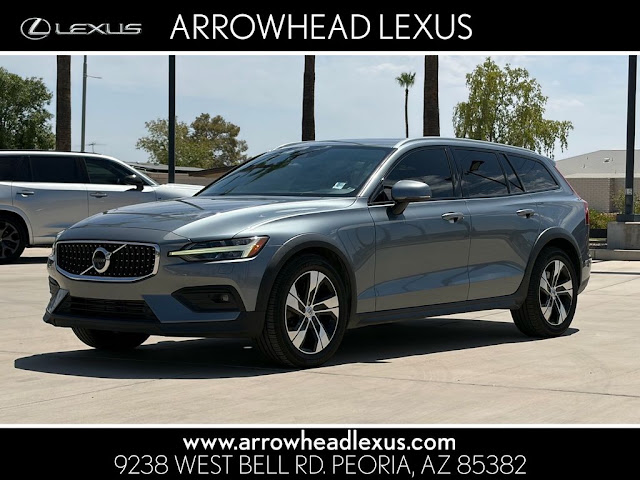 2020 Volvo V60 Cross Country