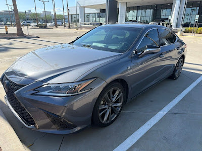 2019 Lexus ES