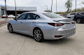 2025 Lexus ES 300h